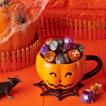 Reese's Miniatures Milk Chocolate Peanut Butter Cups Halloween Candy Bag