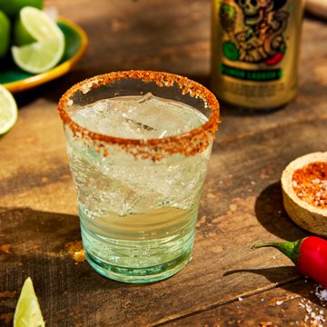 Thirsty Vaquero Limón Ladrón Mexican-Inspired Soda - Lime Salt Chile, 16 oz