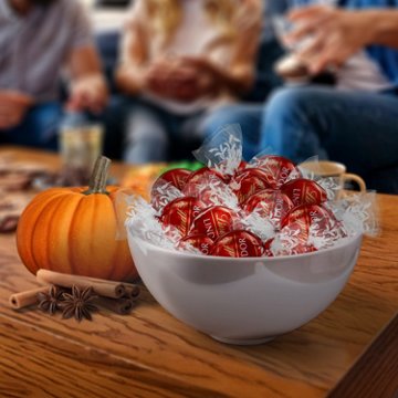 Lindt Lindor Fall Milk Chocolate Truffles Bag