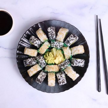 H-E-B Sushiya Kick Off Sushi Combo Pack, 20 pc