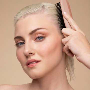 Kitsch Scalp Renewal Hair Brush