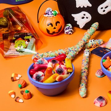 Once Upon a Treat by H-E-B Zombie-licious Gummy Mix