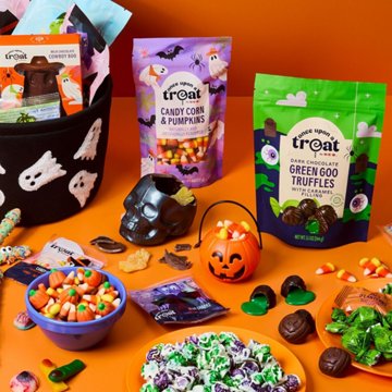 Once Upon a Treat by H-E-B Candy Corn & Pumpkin Autumn Mix Bag