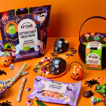 Once Upon a Treat by H-E-B Candy Corn & Pumpkin Autumn Mix Bag