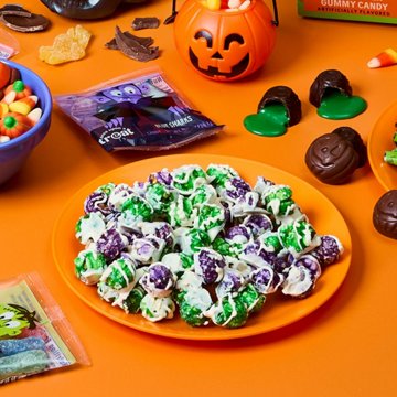 Once Upon a Treat by H-E-B Zombie Bait Popcorn