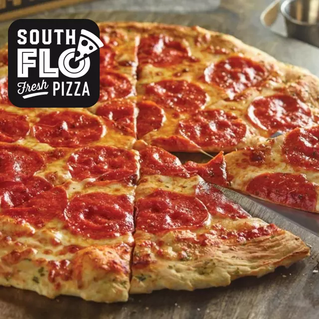 Pepperoni pizza 