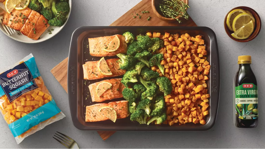 One pan meal with salmon, butternut squash & broccoli