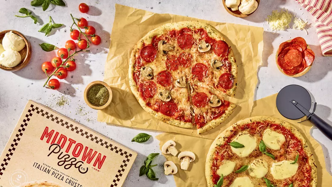 Midtown pizza, pizza cutter