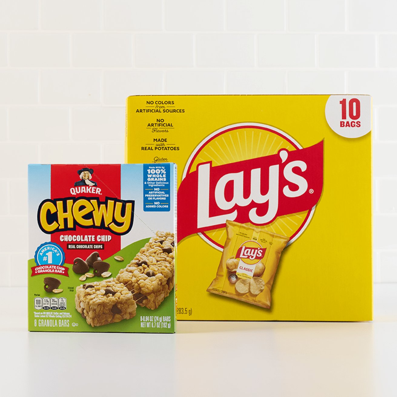 Chewy bars, Lays chips