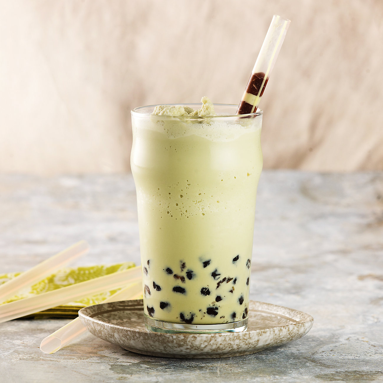 https://images.heb.com/is/image/HEBGrocery/Large/bubble-tea-recipe-1.jpg