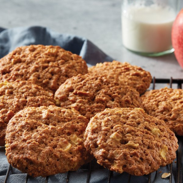 Apple Cinnamon Oatmeal Cookies