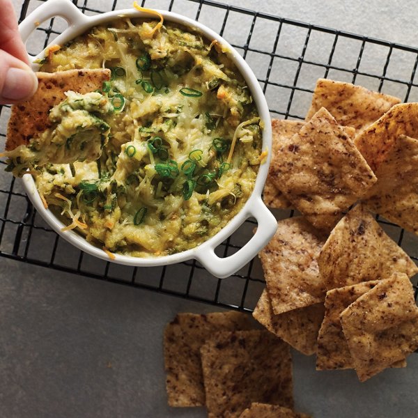 Baked Cheesy Hummus Spinach Dip