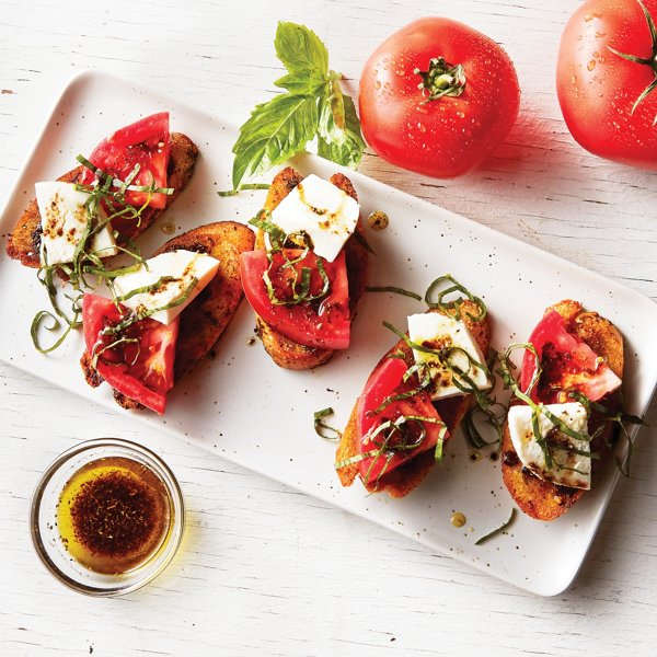 Caprese Crustini