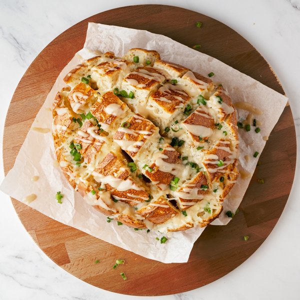 Cheesy Garlic Pull Apart Bread