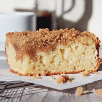Classic Cream Coffee Cake with Crumb Topping