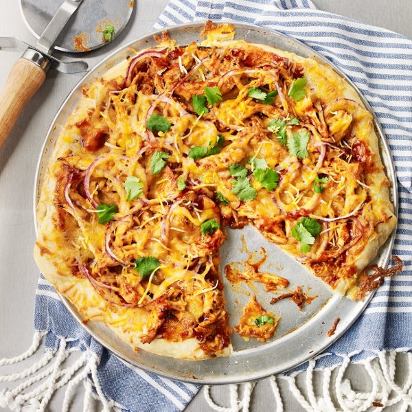 Easy BBQ Chicken Pizza