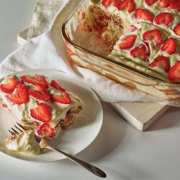 Fresh Strawberry Tiramisu