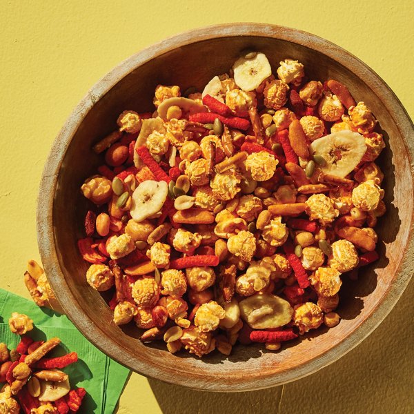 Kitchen Sink Snack Mix