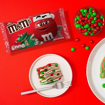 M&M’s Red and Green Crepe Cake
