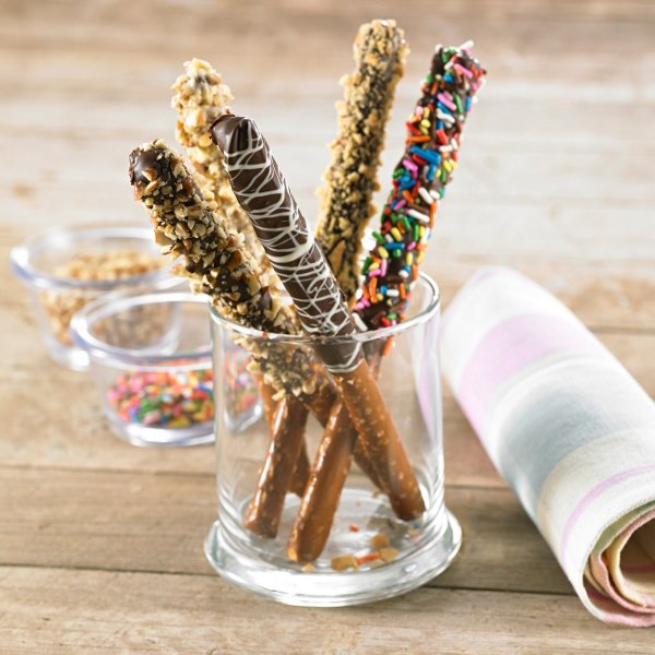 Magic Chocolate Pretzel Sticks