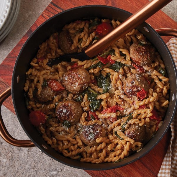 One Pot Spicy Meatballs Pasta