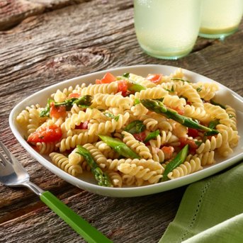 Rice Spirals with Asparagus and Tomatoes