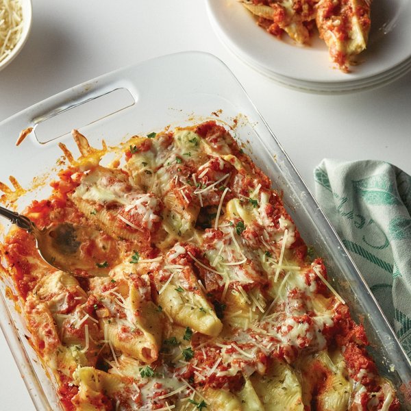 Stuffed Shells with Simple Marinara Sauce