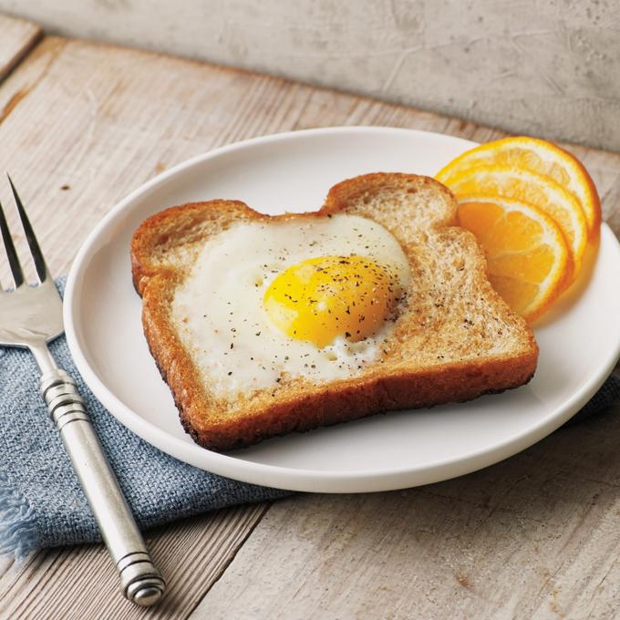 Sunny Side Egg In Toast Recipe from H-E-B