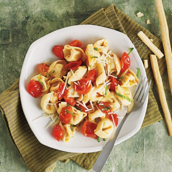 Tomato Basil Tortellini