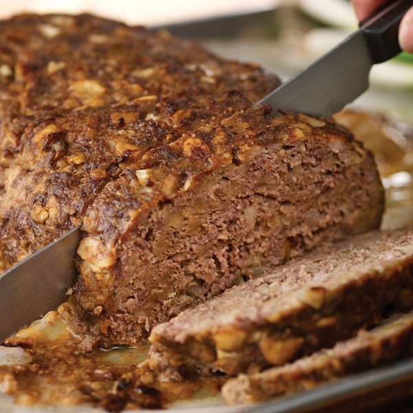 Traditional Meatloaf with Cracker Crumbs