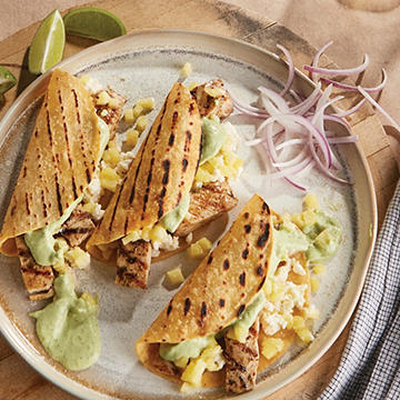 Grilled Mahi Taco with Creamy Avocado Sauce