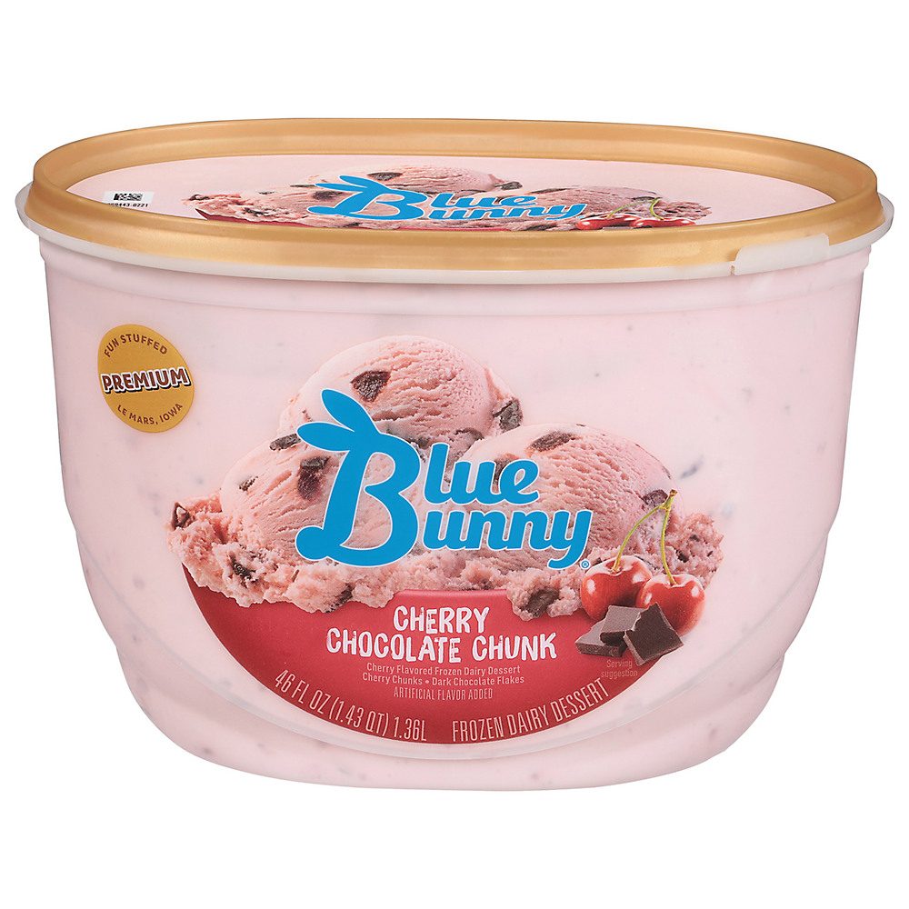 Calories in Blue Bunny Cherry Pickin' Chocolate Ice Cream, 46 oz