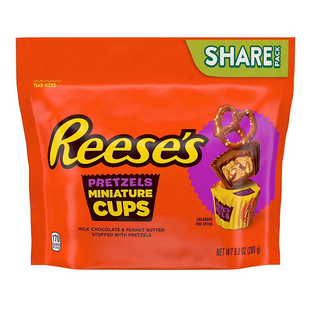 Calories in Reese's Miniatures Peanut Butter Cups with Pretzels Share Pack, 9.9 oz