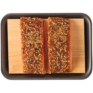 H-E-B Fish Market Fresh Seasoned Center Cut Atlantic Salmon on Cedar Plank - Smoky Jalapeño