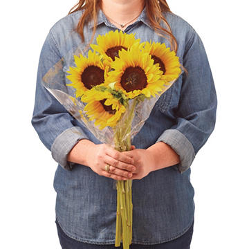 BLOOMS by H-E-B 5-Stem Bunch of Sunflowers