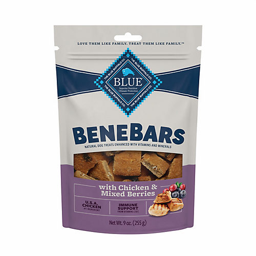 Blue Buffalo Dental Chews Chicken Spearmint Large Dog Treats Shop Dental treats at H E B