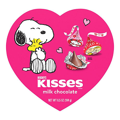 Hershey's Kisses Milk Chocolate Snoopy & Friends 9.5 oz. Bag - All City  Candy