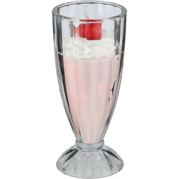 Destination Holiday Strawberry Milkshake Candle