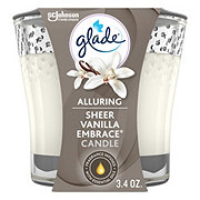 Glade Sheer Vanilla Embrace Candle 