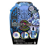 Monster High Skulltimate Secrets: Monster Mysteries Abbey Bominable Doll Playset