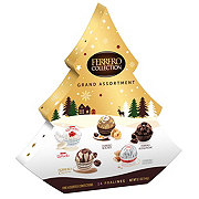 Ferrero Collection Grand Assortment Pralines Christmas Tree Gift Box, 14 pc