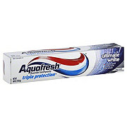 aquafresh ultimate white toothpaste