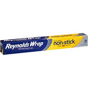 Reynolds Wrap Non-stick Heavy Duty 35 Sq Ft Aluminum Foil - Shop ...