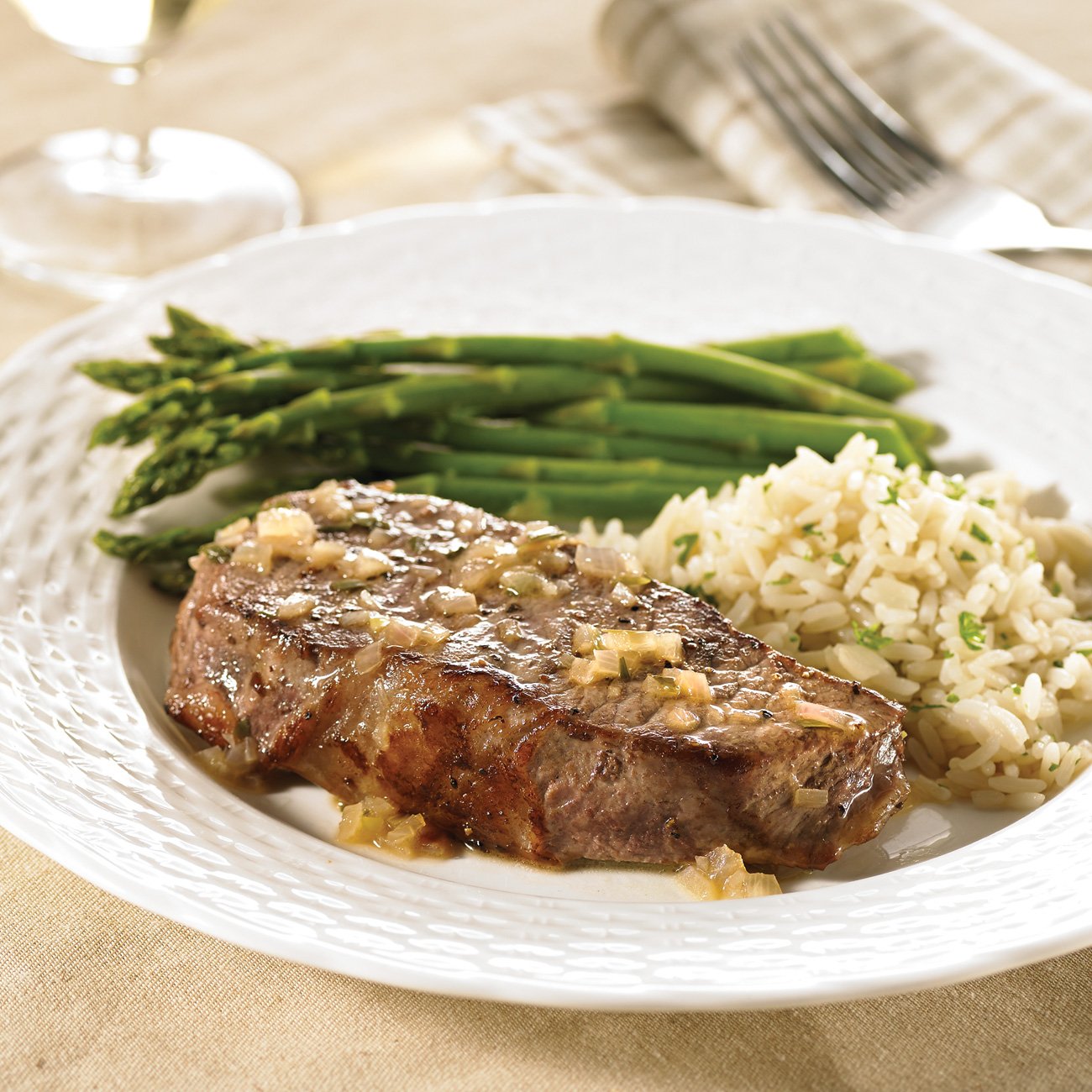 Steaks with Shallot Sauce Recipe: How to Make It