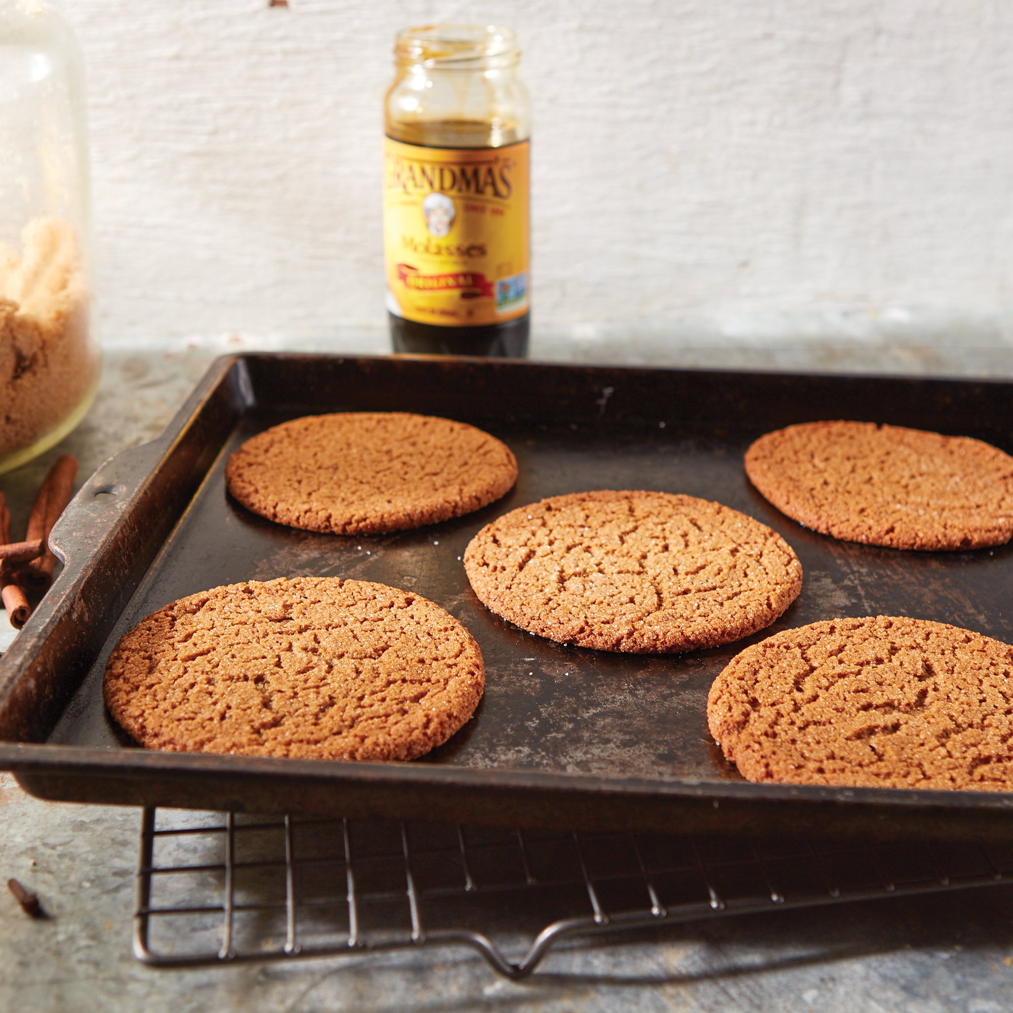 Chewy Ginger Molasses Cookies Recipe From H E B