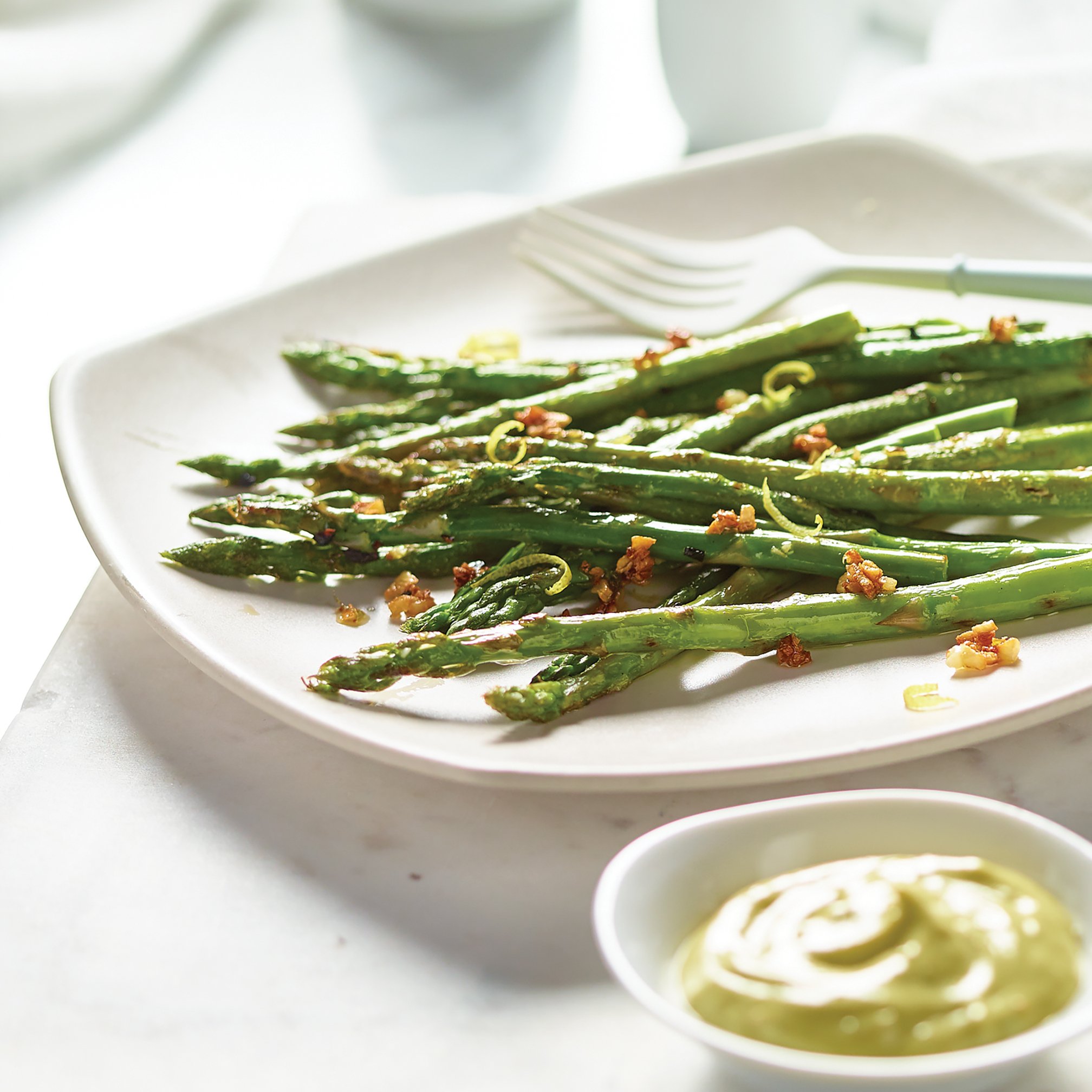 Grilled Asparagus with Avocado Aioli Recipe from H-E-B