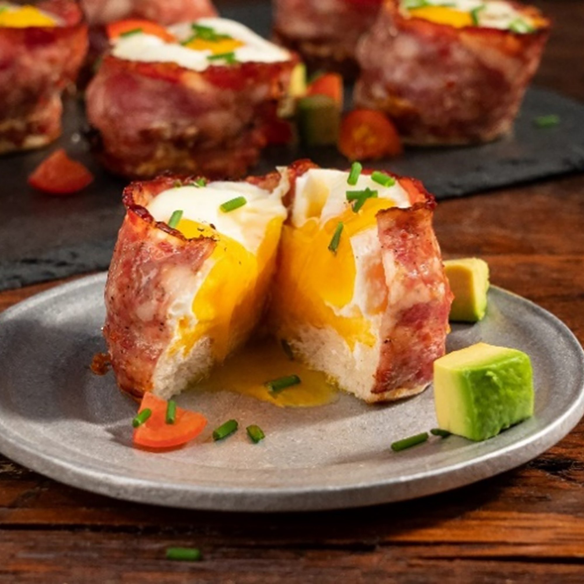 https://images.heb.com/is/image/HEBGrocery/recipe-hm-large/johnsonville-sausage-strips-egg-muffin-cups-recipe.jpg