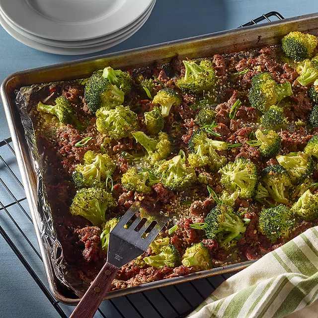Sheet pan bistec norteno with broccoli