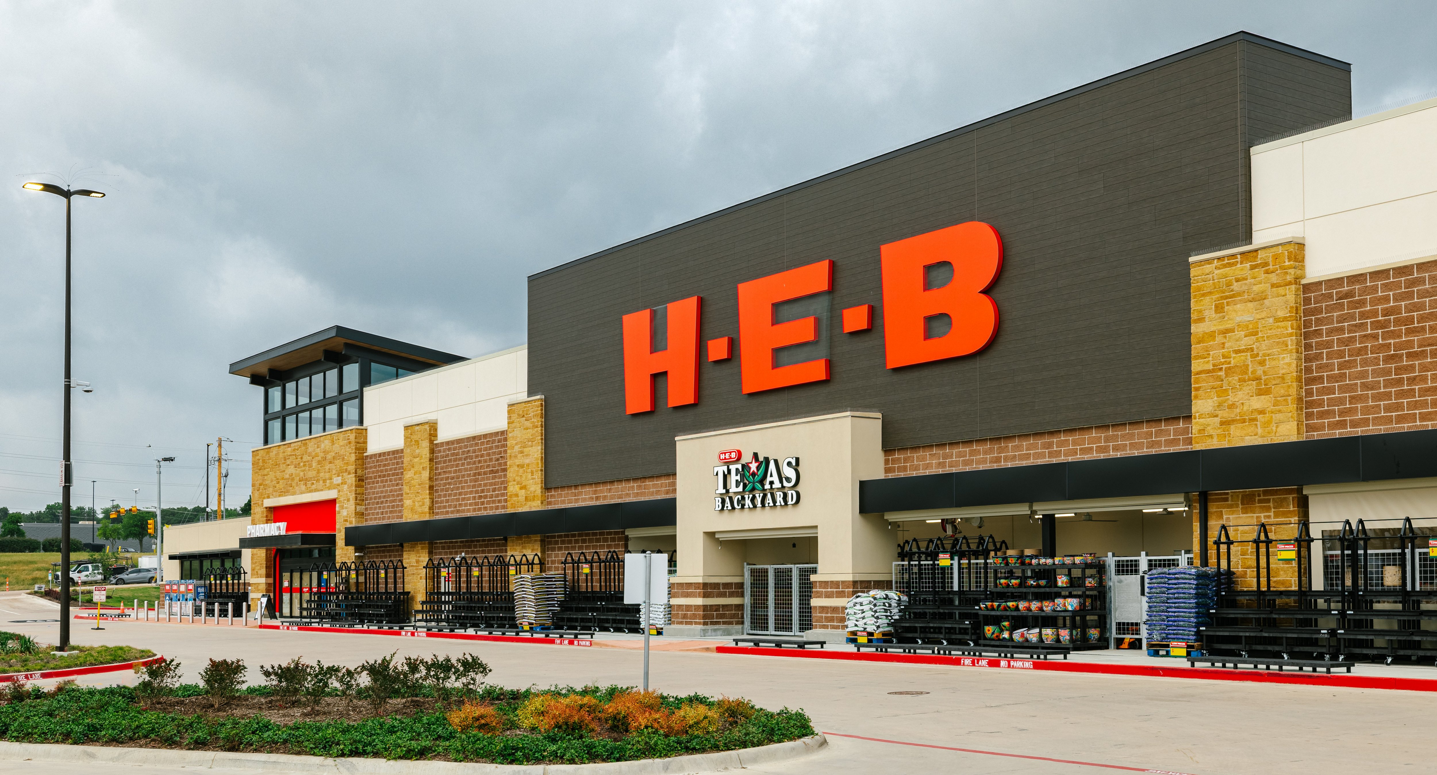 Store Image: H‑E‑B Mid Cities